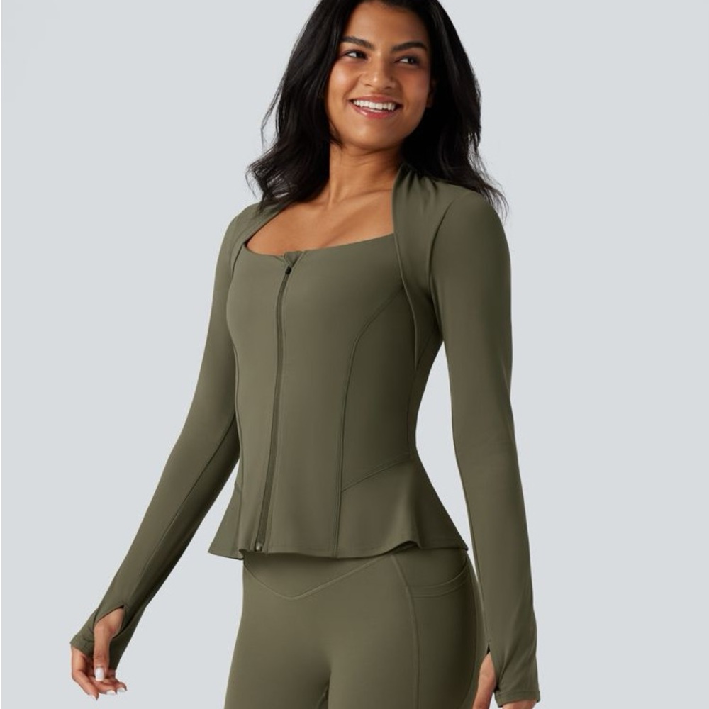 Halara Ultrasculpt Push up long sleeve ruffle hem yoga jacket
